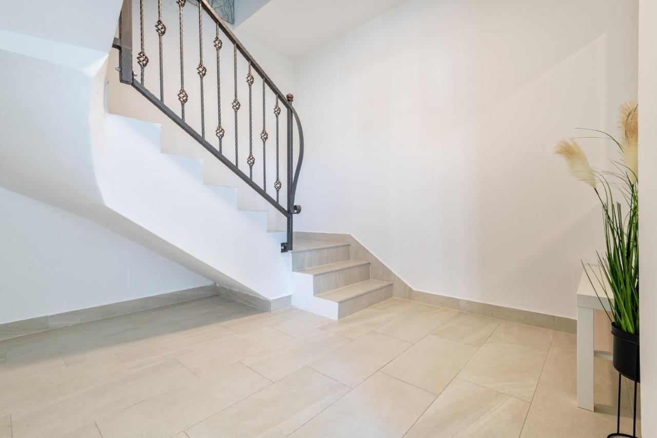 Familia Apartment *